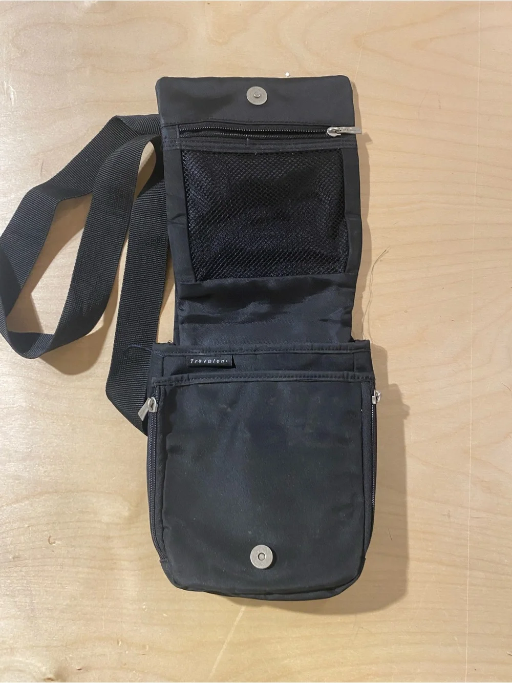Travelon Black Crossbody Shoulder Bag - Minimal Everyday Carry (SG)